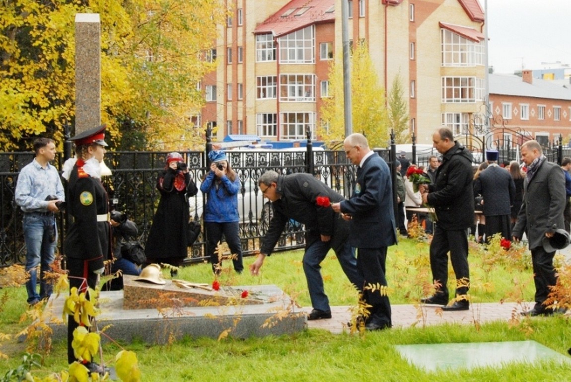 Аллея памяти пожарных и спасателей - г. Ханты-Мансийск, ул. Посадская 17 на  портале ВДПО.РФ